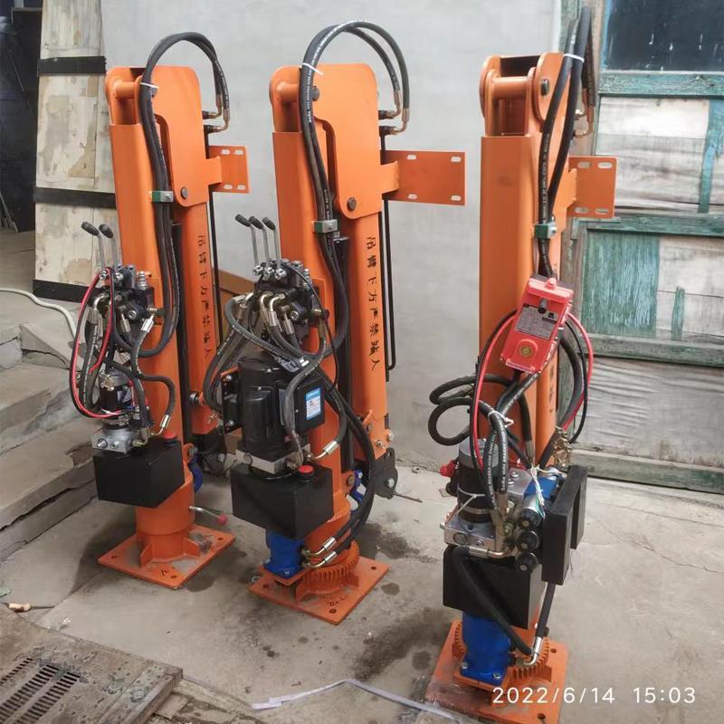 鹿野乡重汽蓝牌随车吊 3.2吨 国六动力强 液压驱动 农用自卸起重机